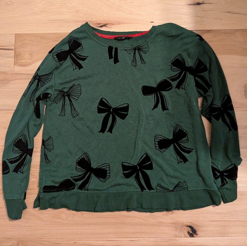 Jane and Delancey Size M Womens Green Sweater Black Bows